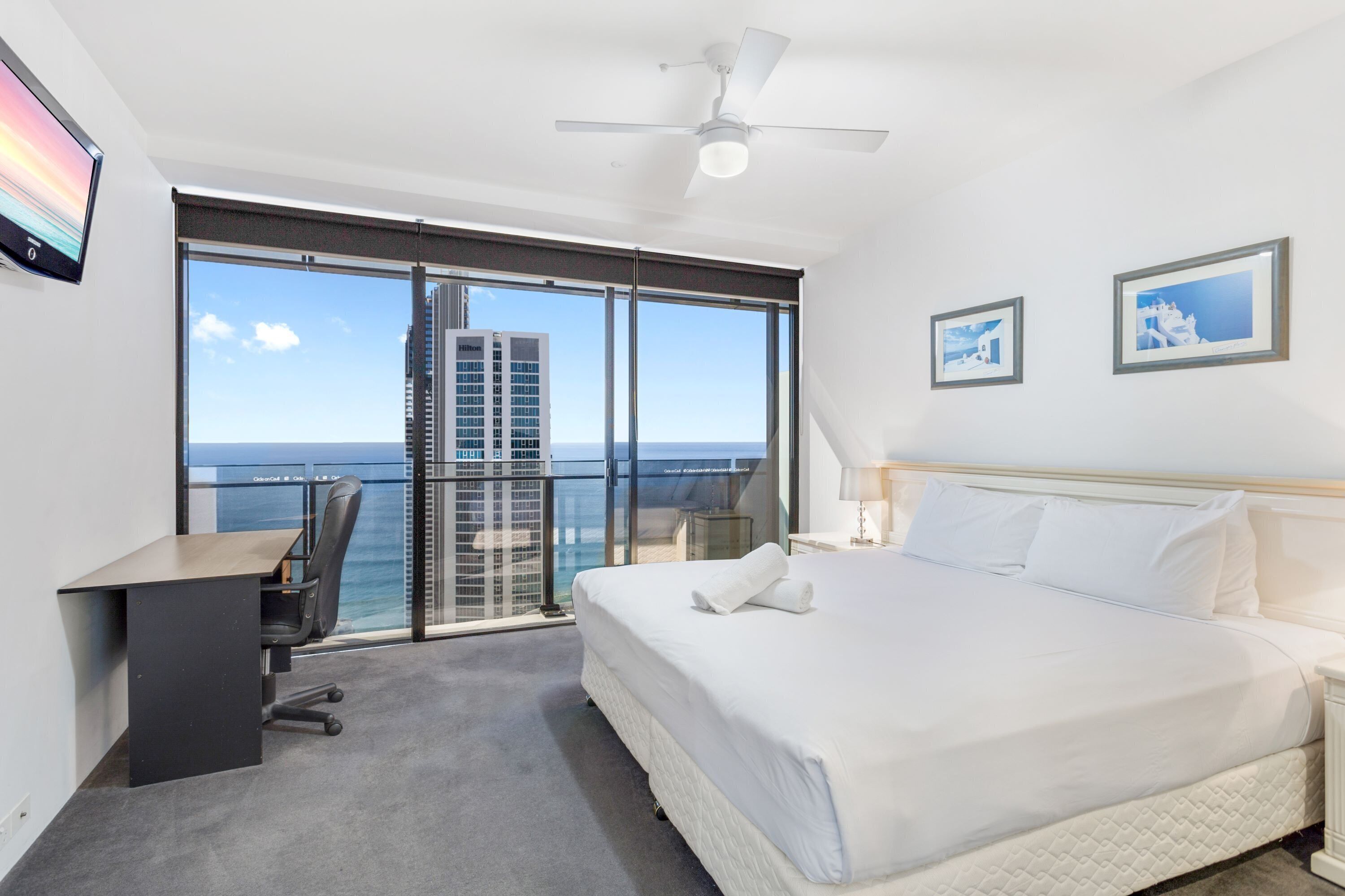 Circle on Cavill Ocean View — image 6