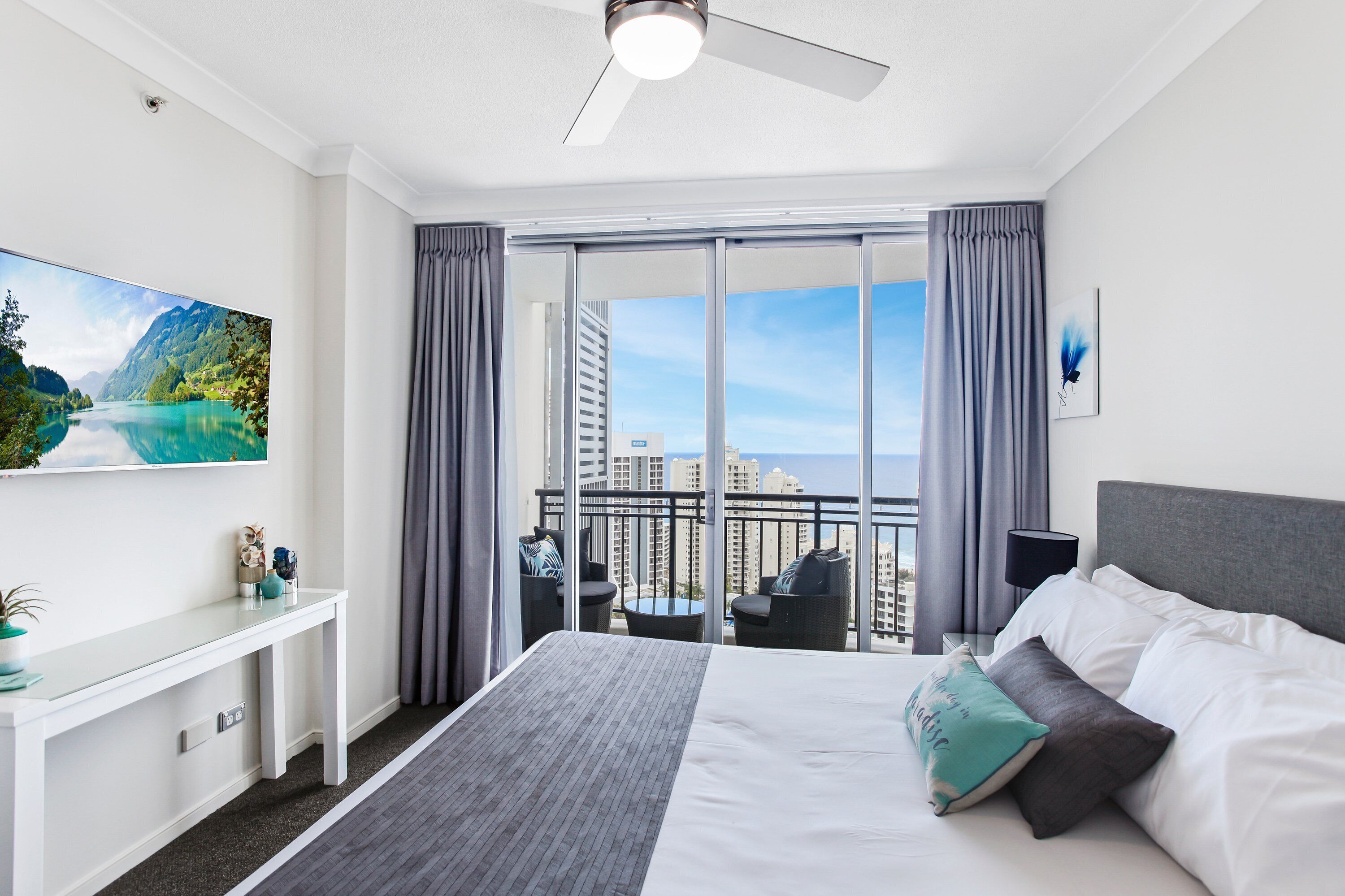 Chevron Renaissance Level 23 Ocean View