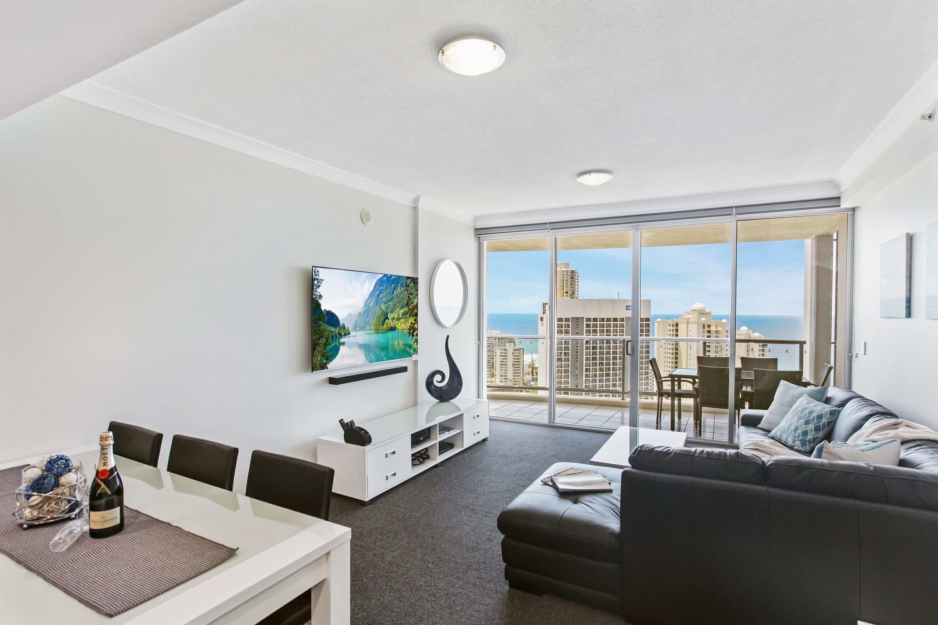 Chevron Renaissance Ocean View — image 10