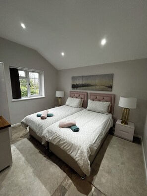 1 bedroom, desk, iron/ironing board, free WiFi