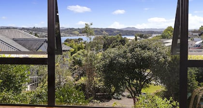 Serene at Snells - Snells Beach Bach