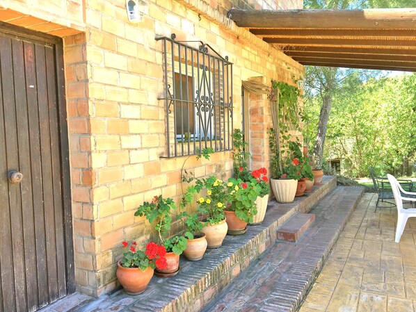 Exterior detail - Casa Rural Cupiana, ideal for families. (Málaga)