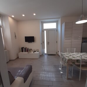 Interior - La CasaLina - tourist rental (Omegna)