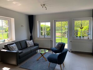 Unclassified image, 2 of 23, button - 2-room apartment 31 - Apartment complex Lancken-Granitz - Haus Mönchgut (Lancken-Granitz)