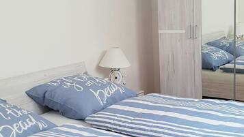 2 slaapkamers, een strijkplank/strijkijzer, wifi, beddengoed