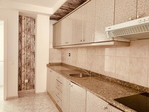 Fridge, microwave, coffee/tea maker, electric kettle