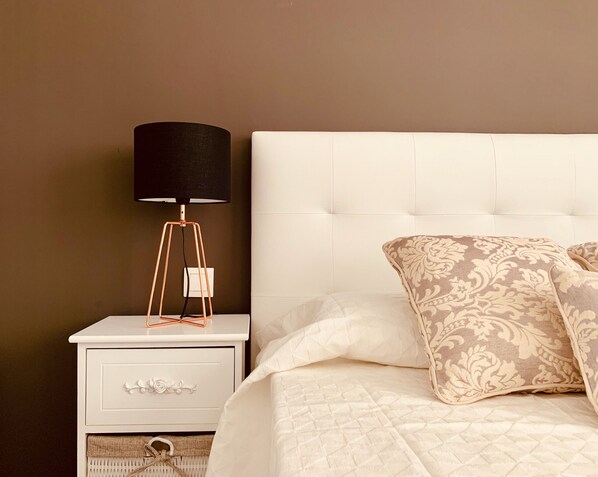 2 bedrooms, iron/ironing board