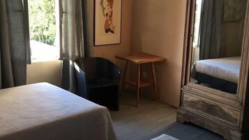 2 chambres, fer et planche Ă repasser, Wi-Fi, draps fournis