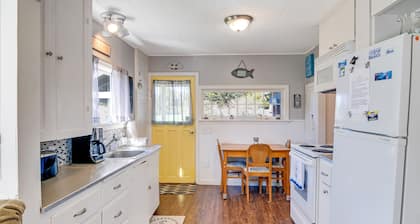 Heron Beach Cottage - peaceful relaxation