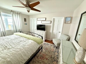 4 bedrooms, WiFi, wheelchair access