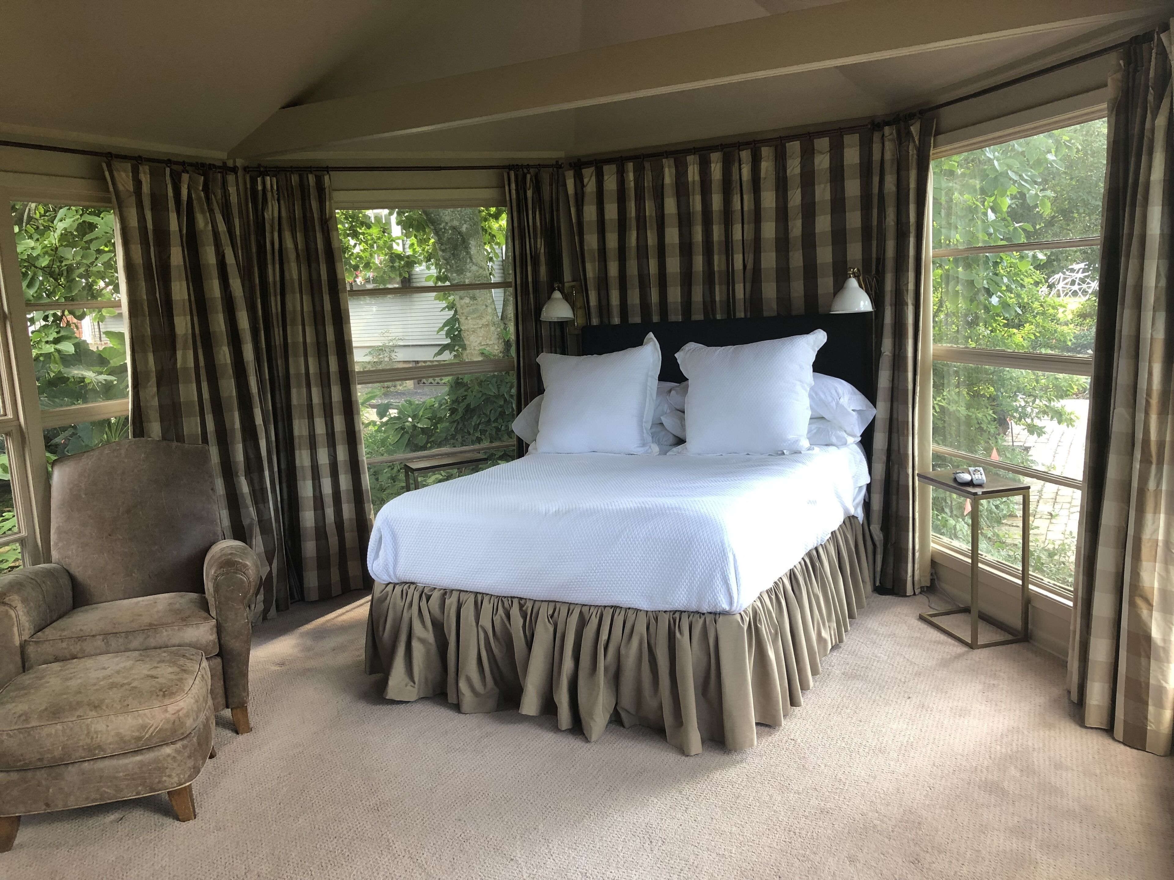 3 habitaciones, tabla de planchar con plancha y wifi gratis 