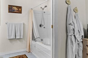 Combined shower/tub, jetted tub, hair dryer, towels - The entire bed and breakfast inn (Yelm)