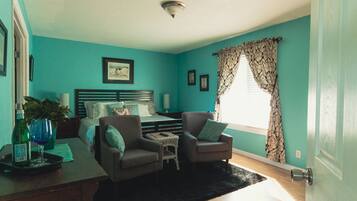 5 bedrooms, in-room safe, iron/ironing board, WiFi