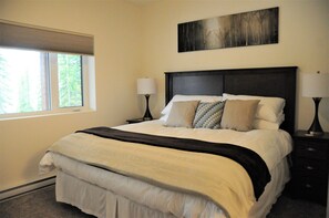 4 bedrooms, in-room safe, iron/ironing board, free WiFi