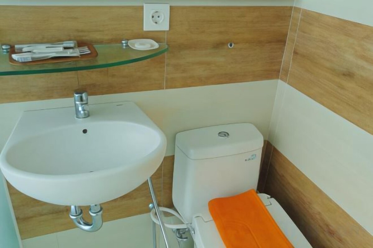 Baño | Regadera, secadora de cabello, toallas, jabón 