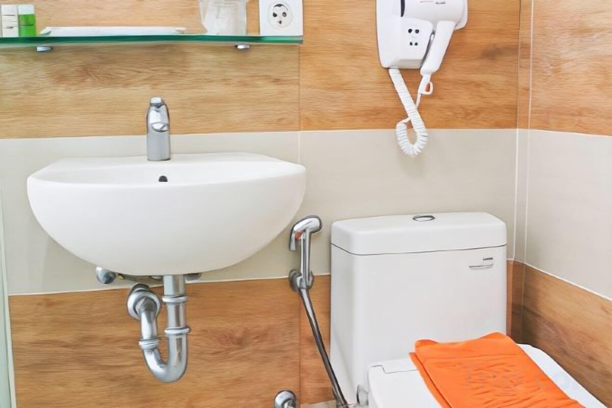 Baño | Regadera, secadora de cabello, toallas, jabón 