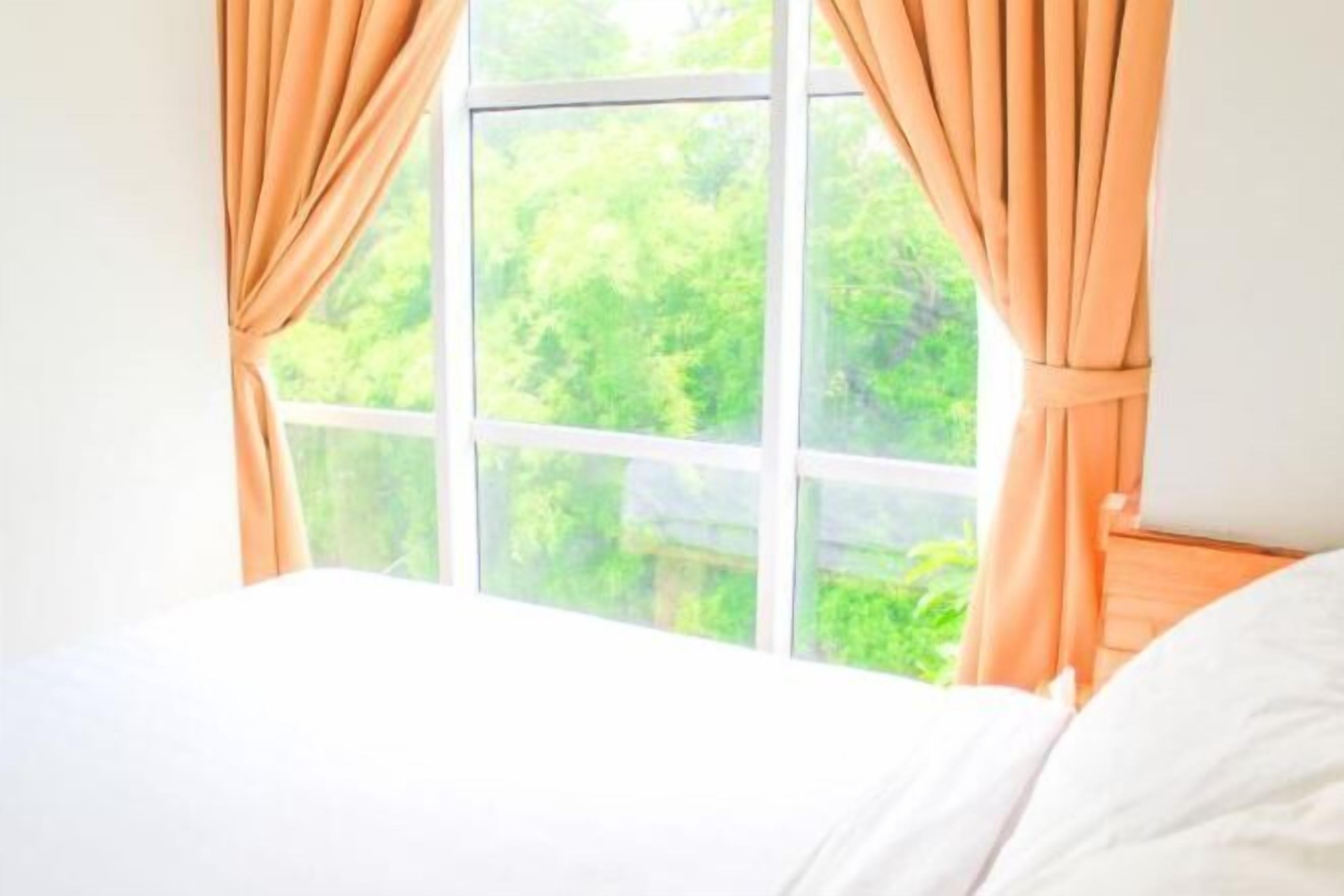 In-room safe, desk, free WiFi