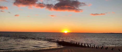 Solsenger og strandhåndklær