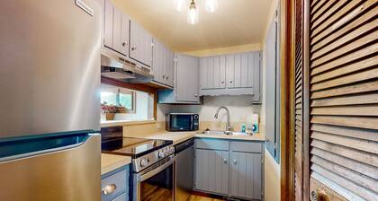 Serenity Now ski-in/ski-out condo on the slopes with gorgeous mountain views