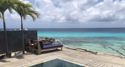 INCL. PICKUP TRUCK! Unique oceanfront vacation, total privacy, privat house reef