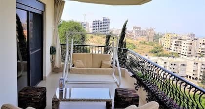 Luxury designed, quiet home with amazing sea views - See Video
