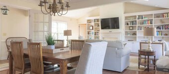 Bright & Peaceful Family Retreat