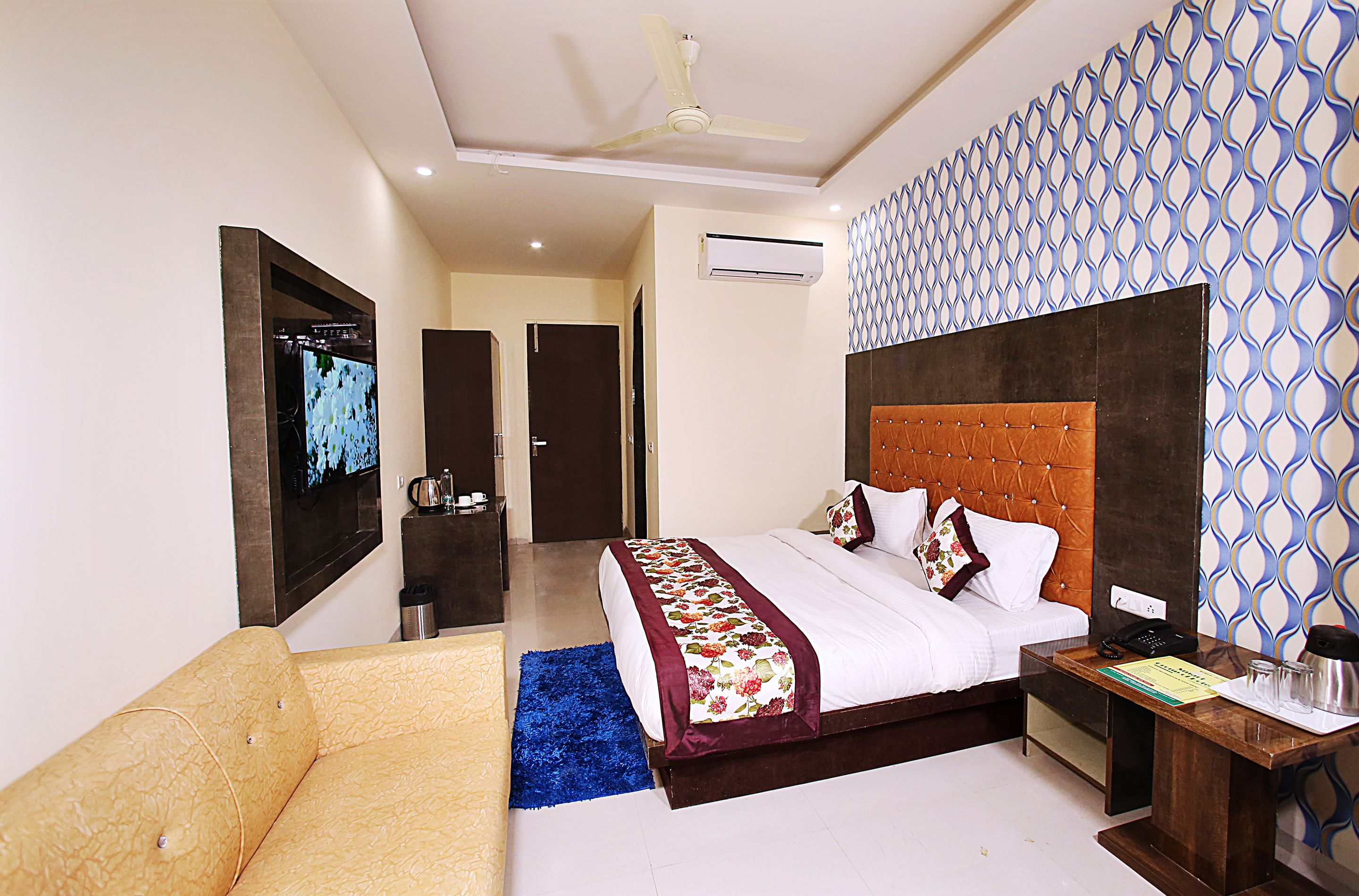 memory-foam beds, individually decorated, individually furnished, desk