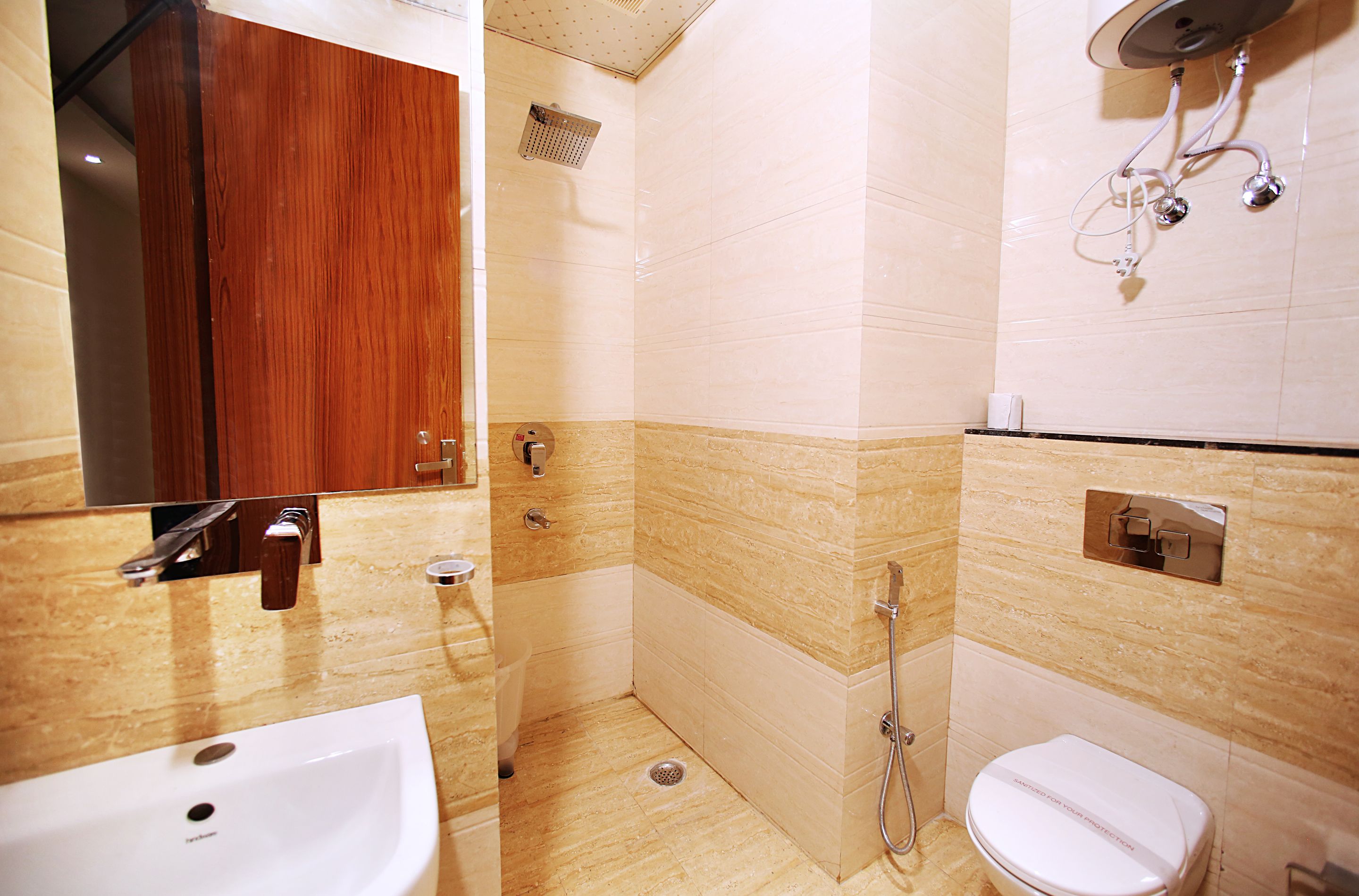 family room with airport drop | bathroom | shower, hydromassage showerhead, free toiletries, hair dryer