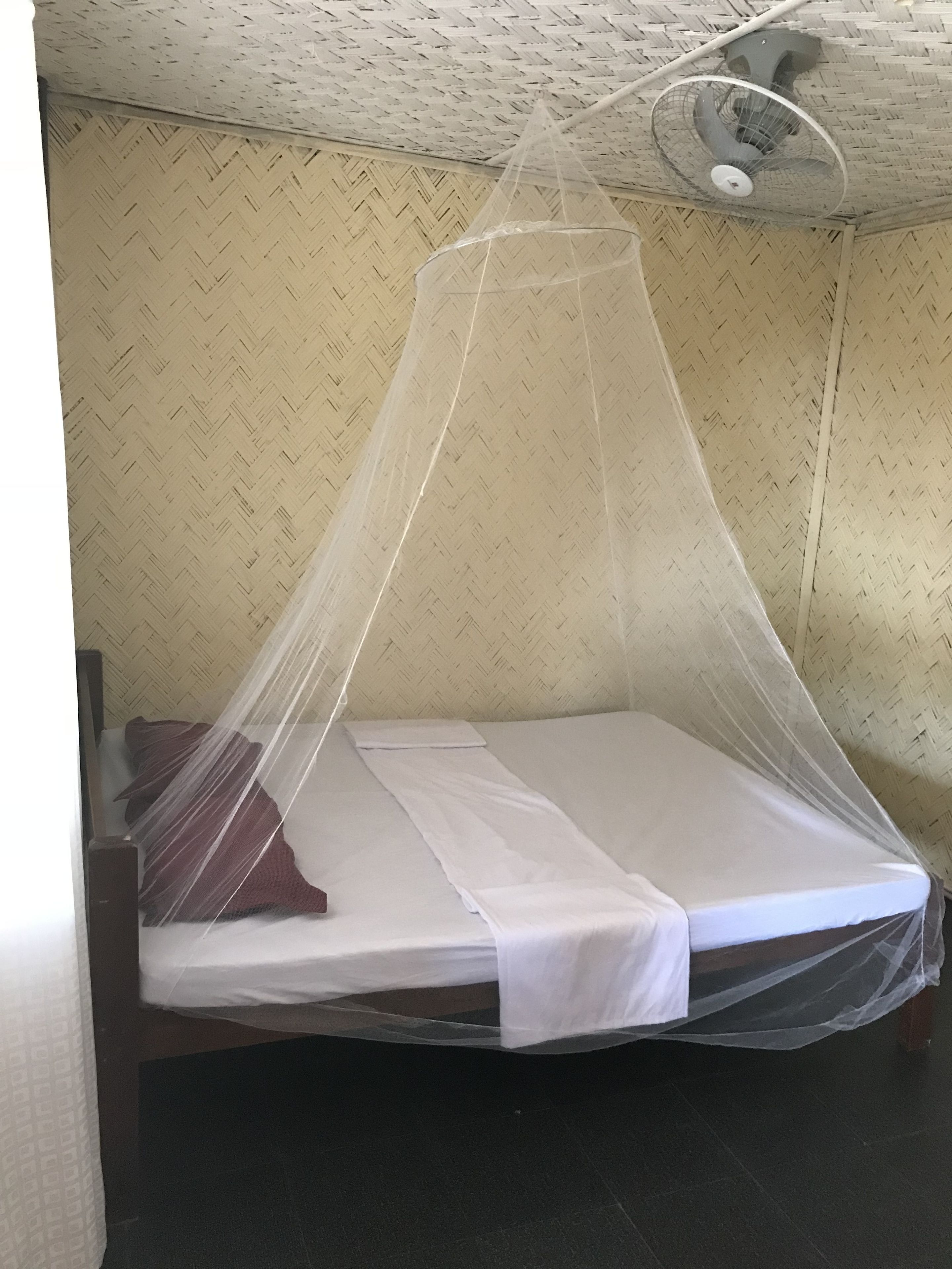 Double Room (Fan) | Desk, bed sheets