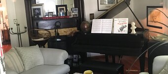 The Zen-ter BNB Suite #1 in the Heart of Carrollton Georgia