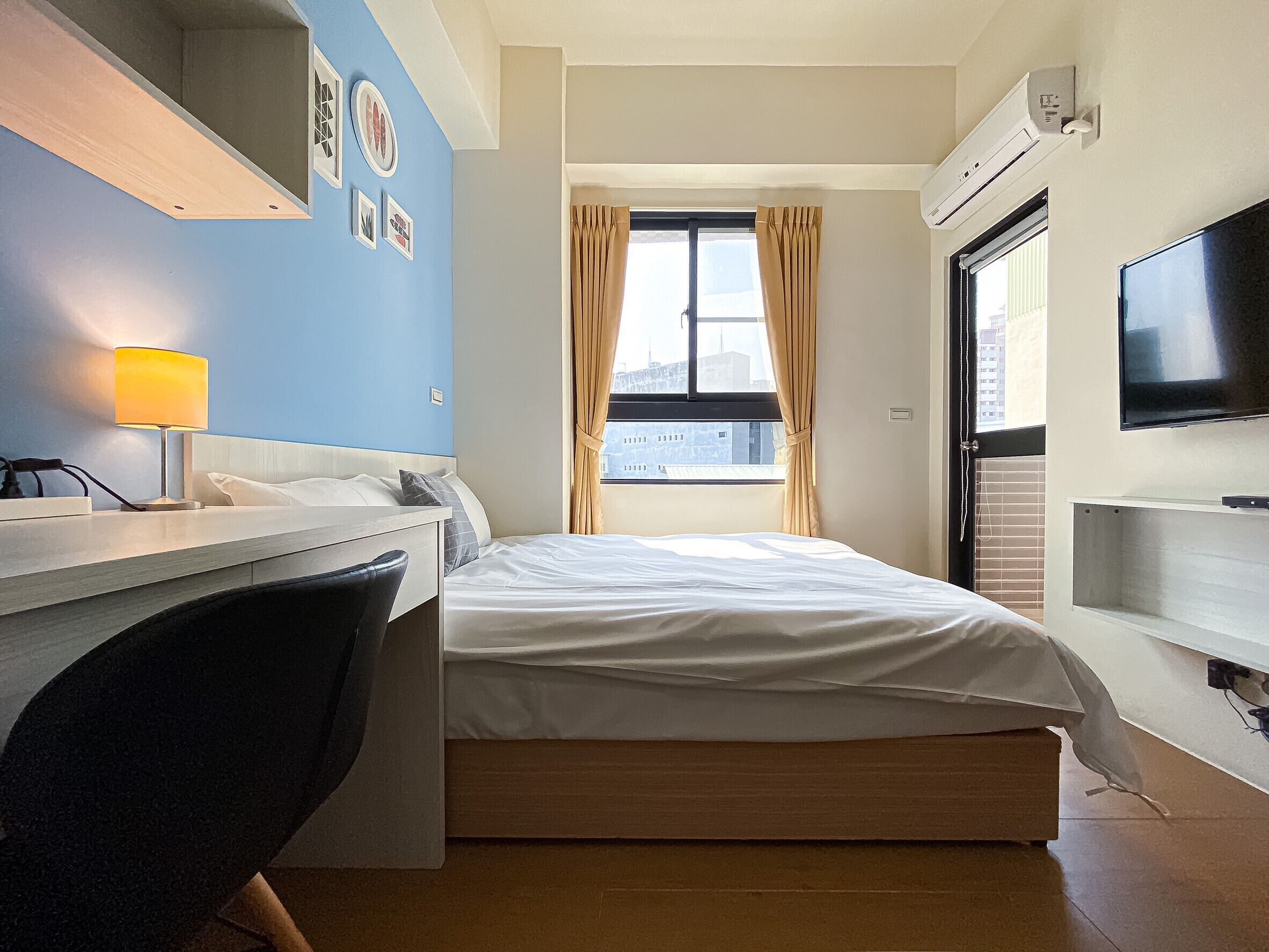 Superior Double Room | Desk, soundproofing, WiFi (free), bed sheets