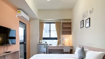 Kamar Double Deluks | Meja kerja, kedap suara, Wi-Fi gratis, dan seprai linen