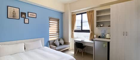 Deluxe Double Room | Desk, soundproofing, free WiFi, bed sheets