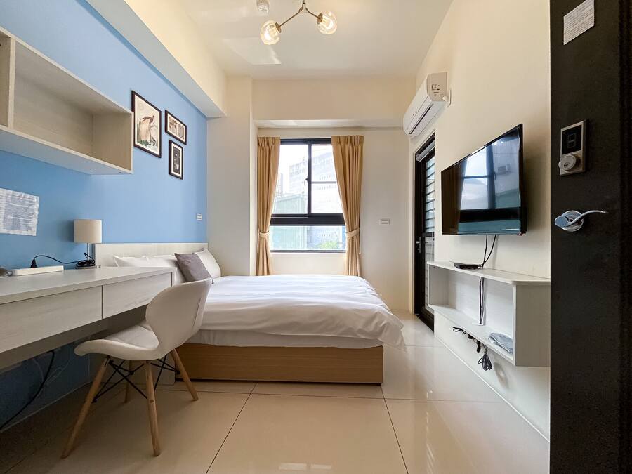 Superior Double Room | Desk, soundproofing, WiFi (free), bed sheets