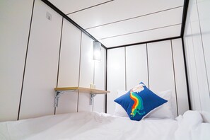 Classic Shared Dormitory | Rollaway beds, free WiFi - Lyudao Southsea Hostel (Lyudao)
