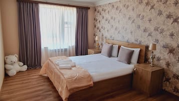 Standard Double or Twin Room, Mountain View | 1 bedroom, desk, soundproofing, iron/ironing board