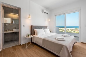 4 chambres, coffres-forts dans les chambres, fer et planche à repasser