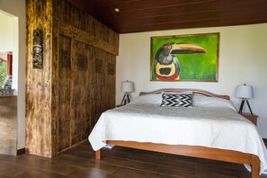 2 bedrooms, desk, free WiFi, bed sheets