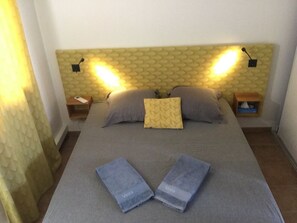2 bedrooms, in-room safe, iron/ironing board, travel cot - Villa Porto Vecchio Baie de St Cyprien 62 M2 Beach at 700 m (Lecci)