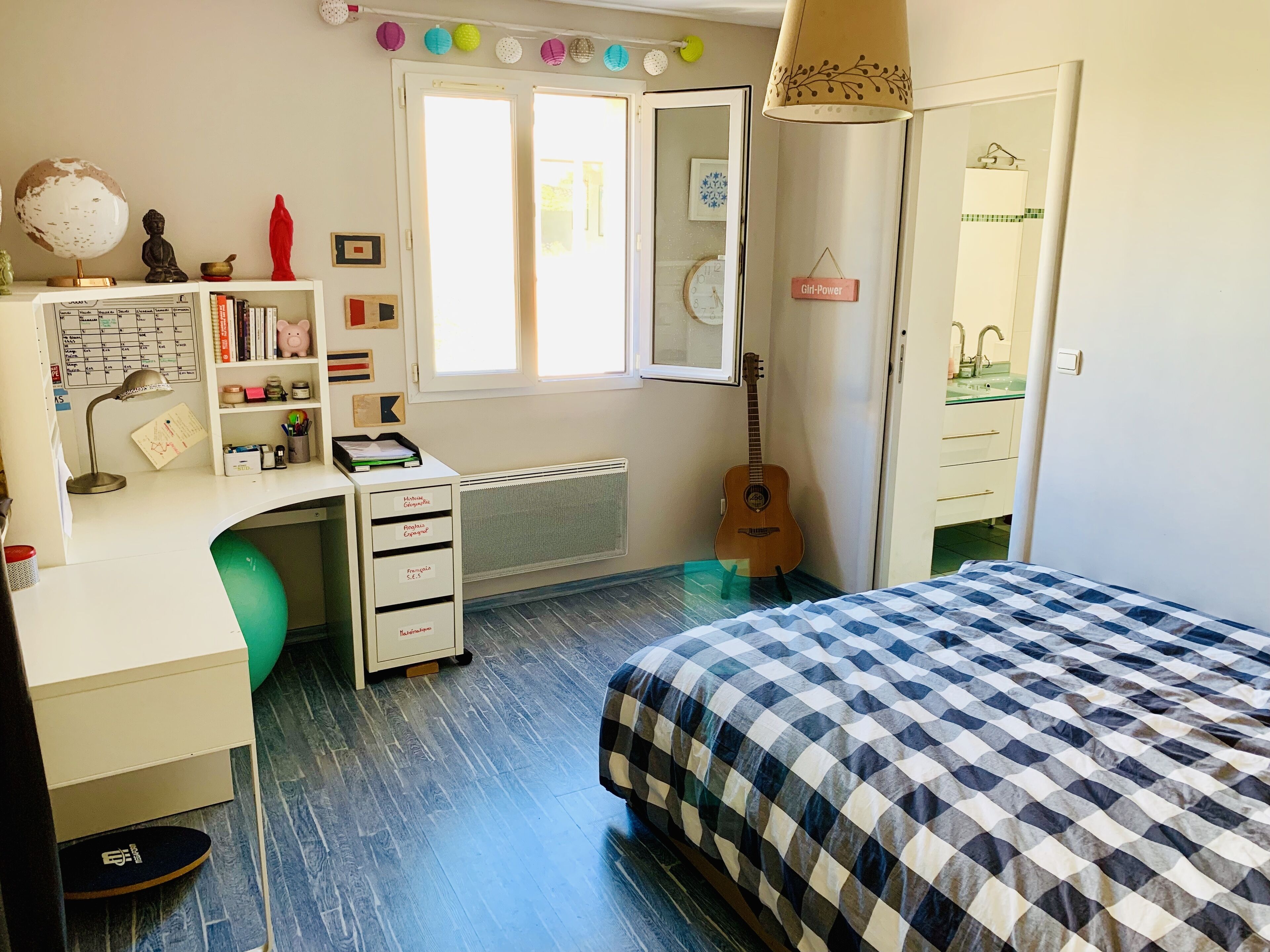 4 soverom, strykejern/-brett, wi-fi og sengetøy