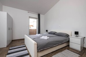 4 habitaciones y caja de seguridad en la habitación 