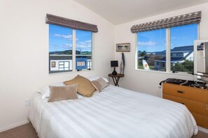 4 slaapkamers, een strijkplank/strijkijzer, gratis wifi