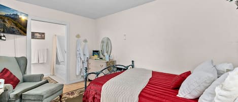 1 habitación, tabla de planchar con plancha, wifi gratis y ropa de cama