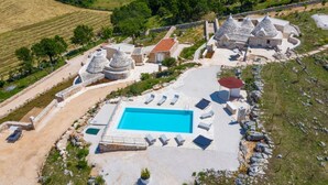 Exterior - Magnificent trulli with salted swimming pool (Noci)