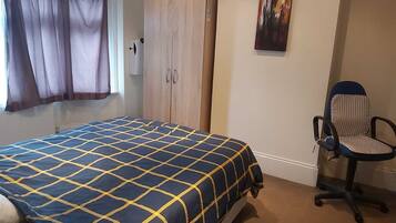 1 bedroom, WiFi, bed sheets