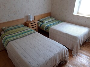 2 bedrooms, free WiFi, bed sheets
