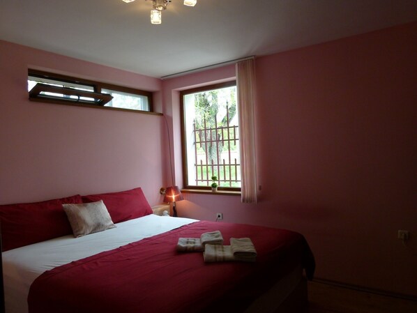 Doppia Deluxe | Con stile personalizzato, con arredamento individuale, postazione laptop