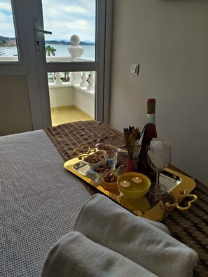 Standard Double Room, Balcony, Sea View | Premium bedding, minibar, desk, soundproofing