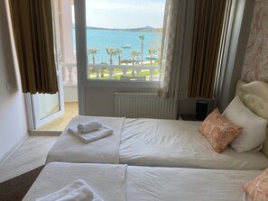 Premium bedding, minibar, desk, soundproofing - Senar Naz Otel (Ayvalik)