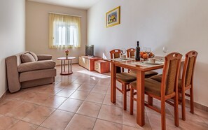 Dining - Villa Rok / A1-PUL230 (Banjole)